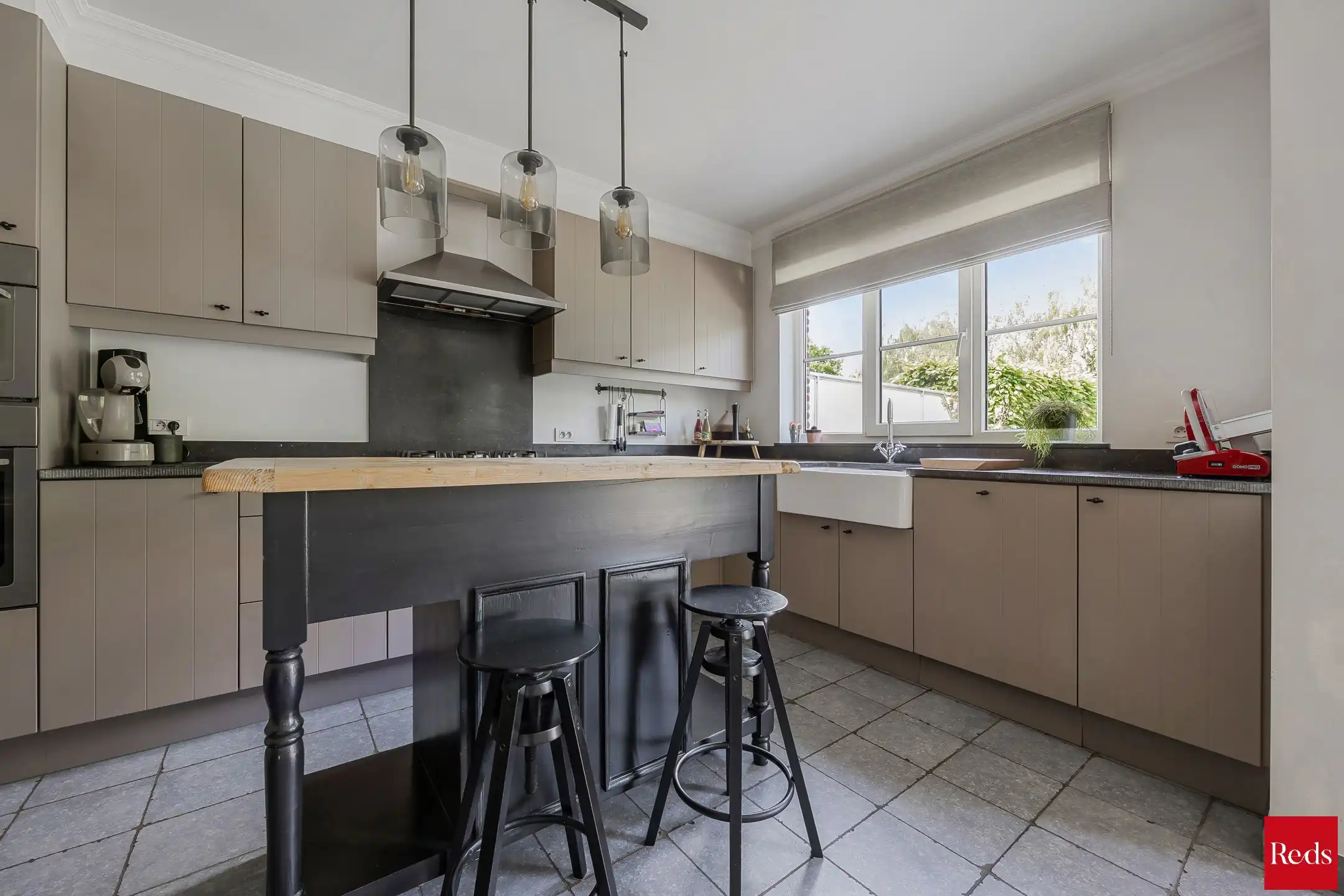 Gelijkvloers appartement met tuin in centrum Vlimmeren foto 4