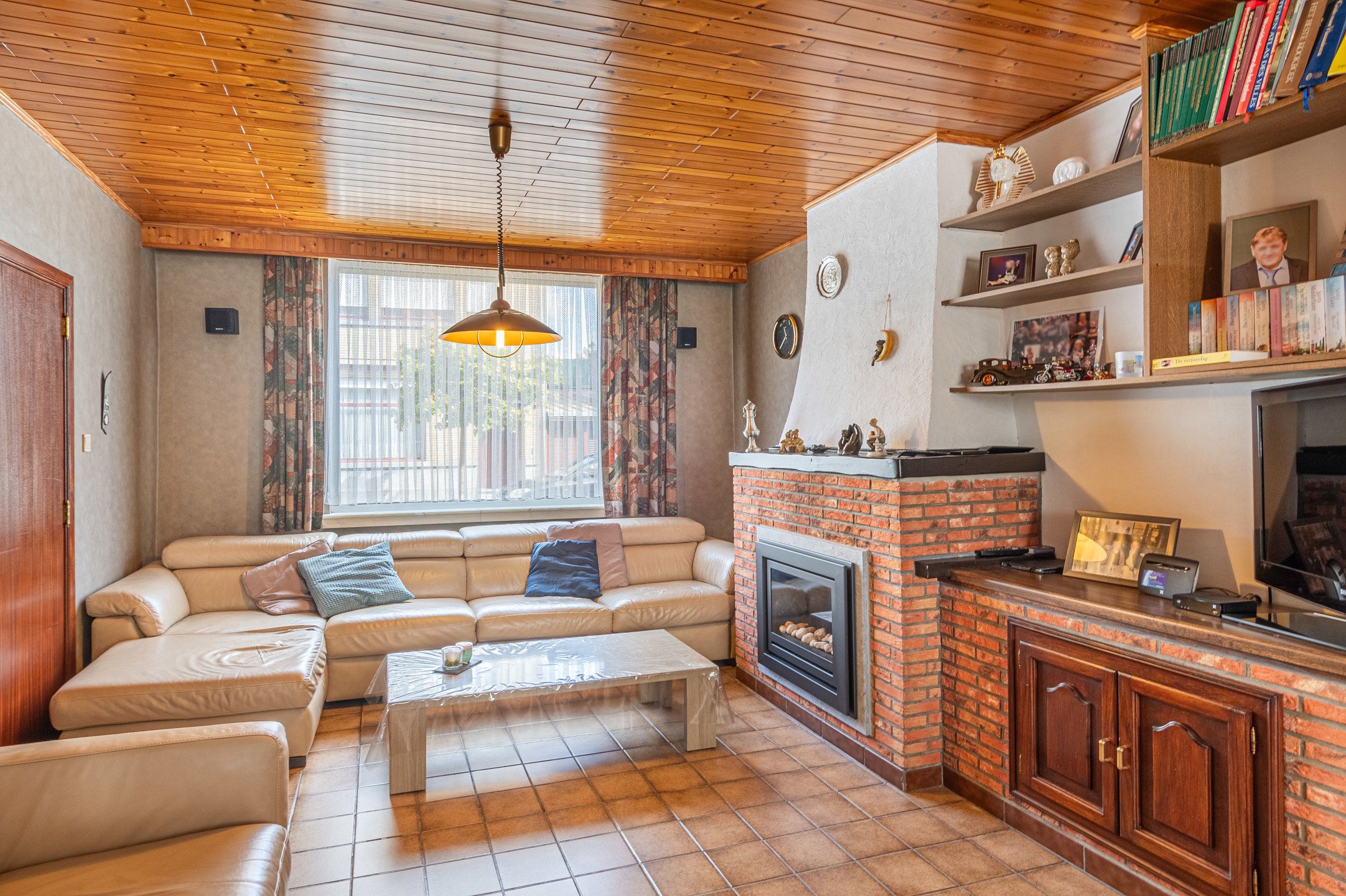 Gezinswoning met garage in hartje Willebroek foto 4