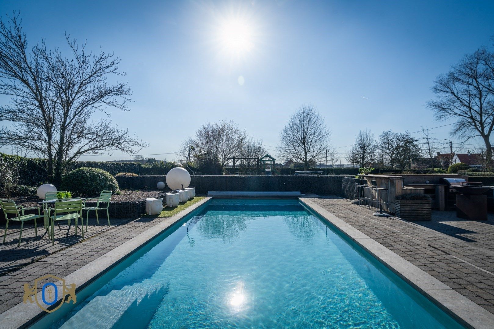 Landhuis met meerdere bijgebouwen foto 26