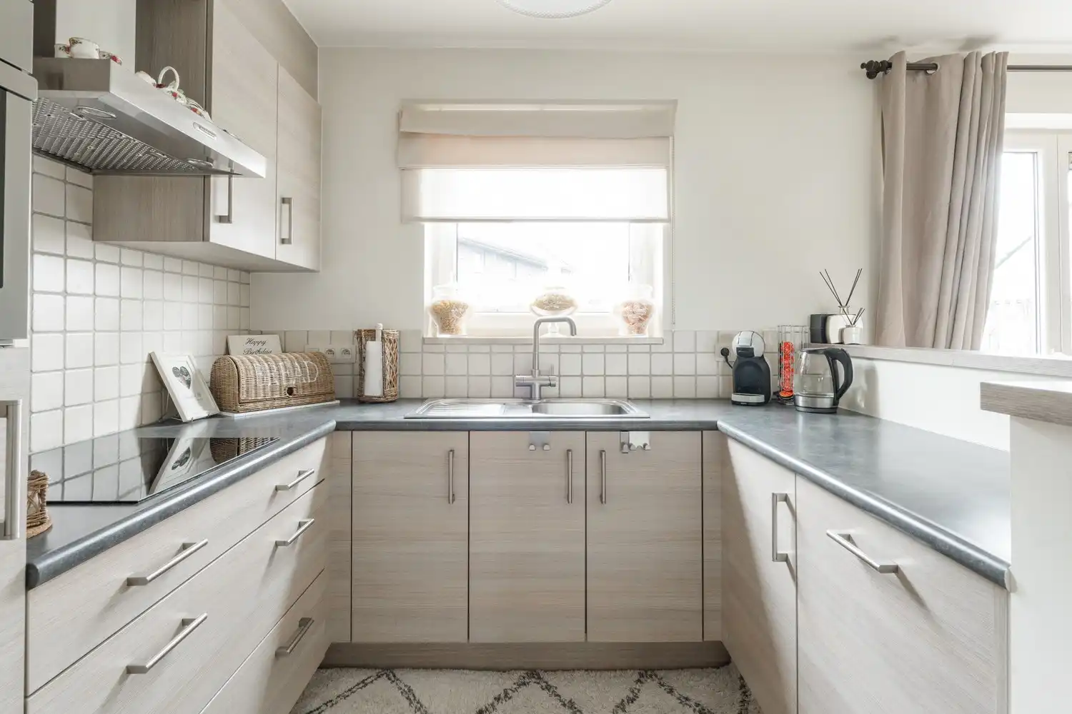 Zeer ruime en energiezuinige woning nabij het centrum van Lindel-Overpelt foto 5
