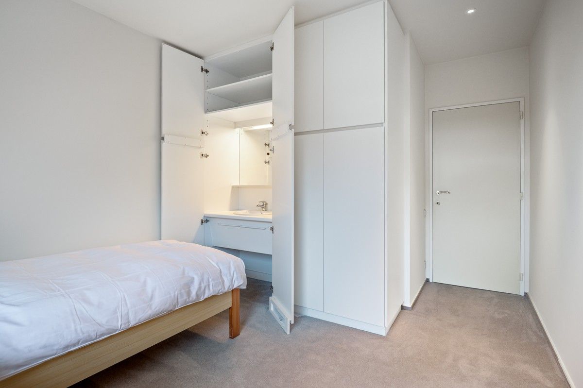 Uitzonderlijke villa op 3451 m² met 5 slaapkamers omgeven door groen. foto 15