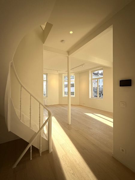 Unieke gerenoveerde triplex appartement met zicht op Coupure foto 11