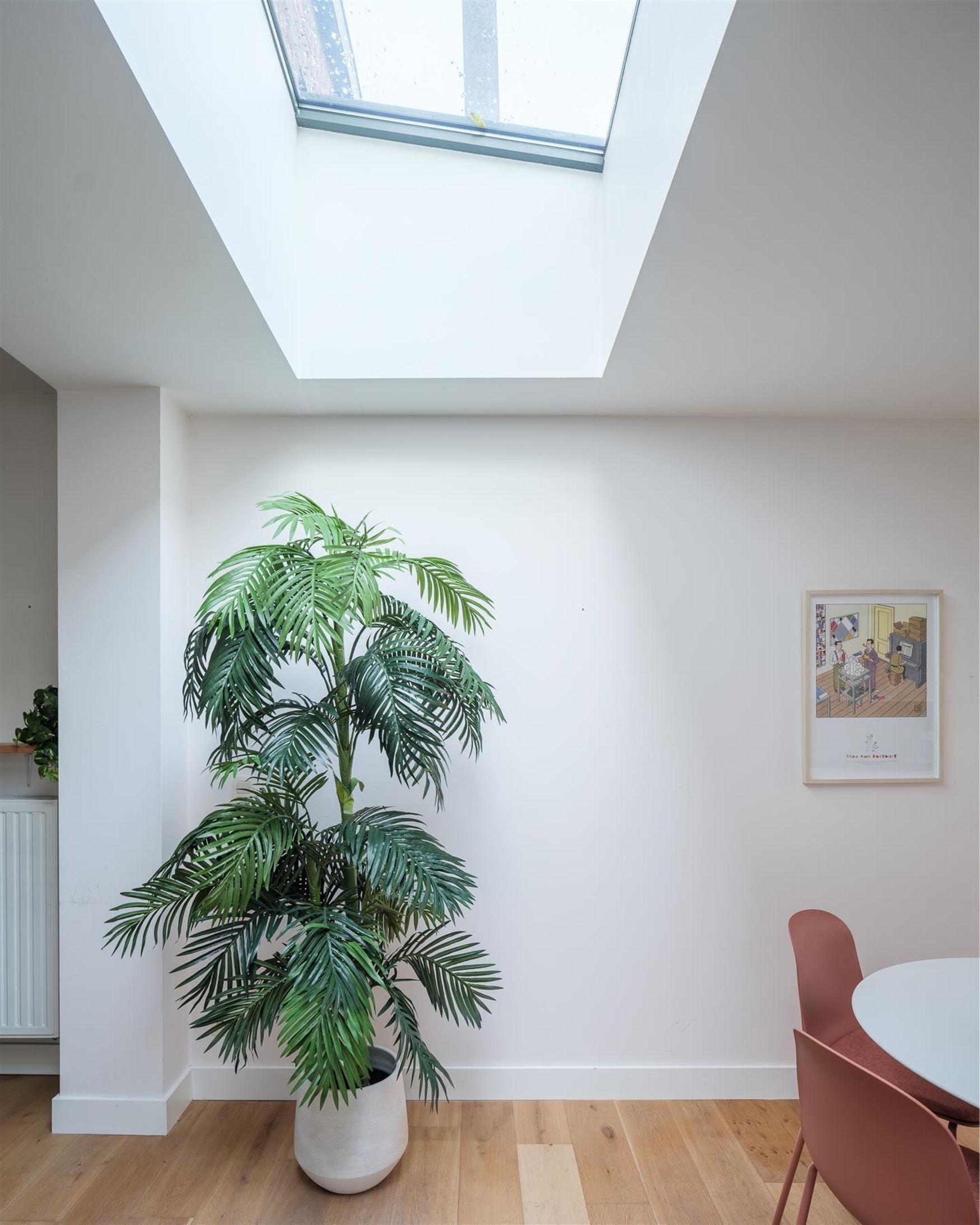 Instapklare, lichtrijke woning in gegeerde wijk te Gent foto 7