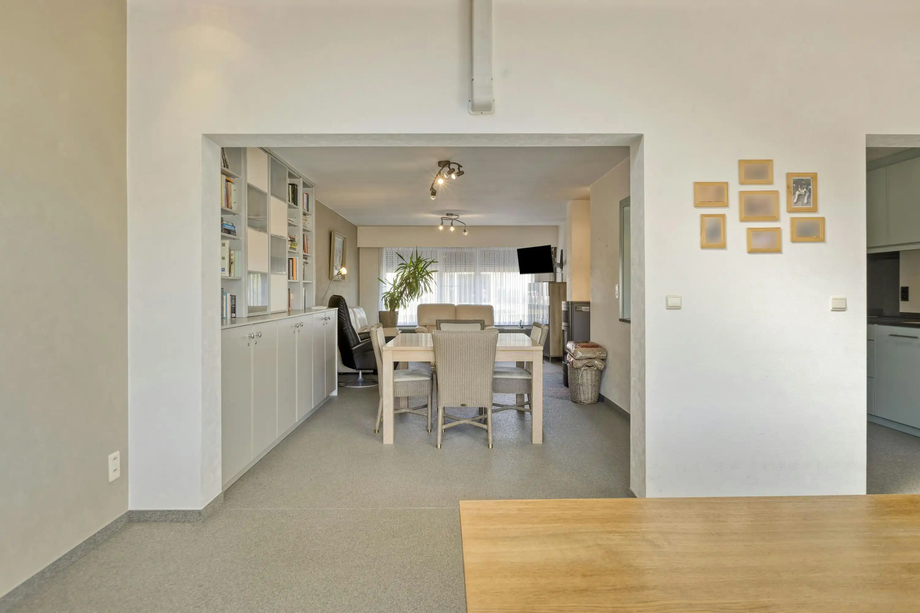 Instapklare gezinswoning met 5 slaapkamers en tuin te Diepenbeek foto 7