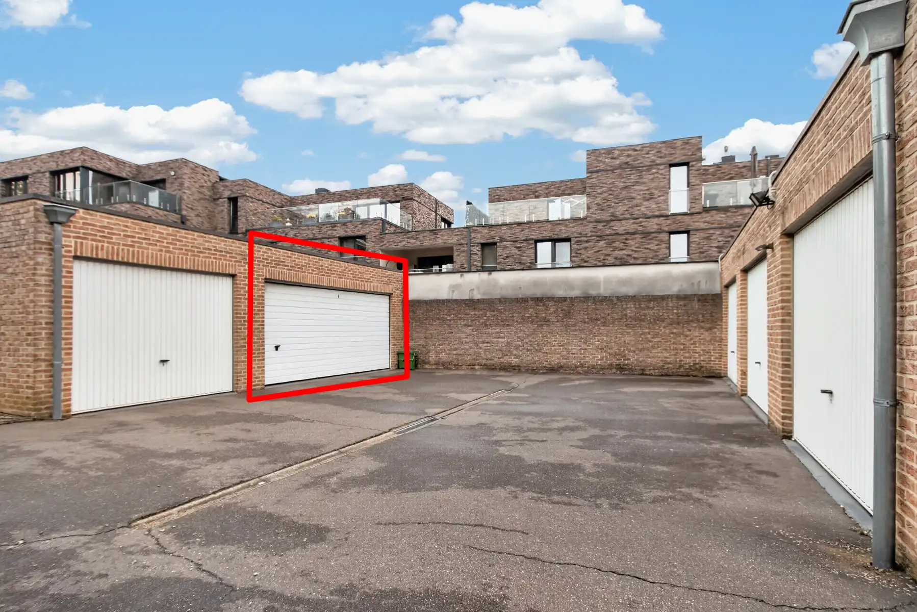 APP + 2 SLK + 2 TERRASSEN + GARAGEBOX VOOR 2 WAGENS foto 17
