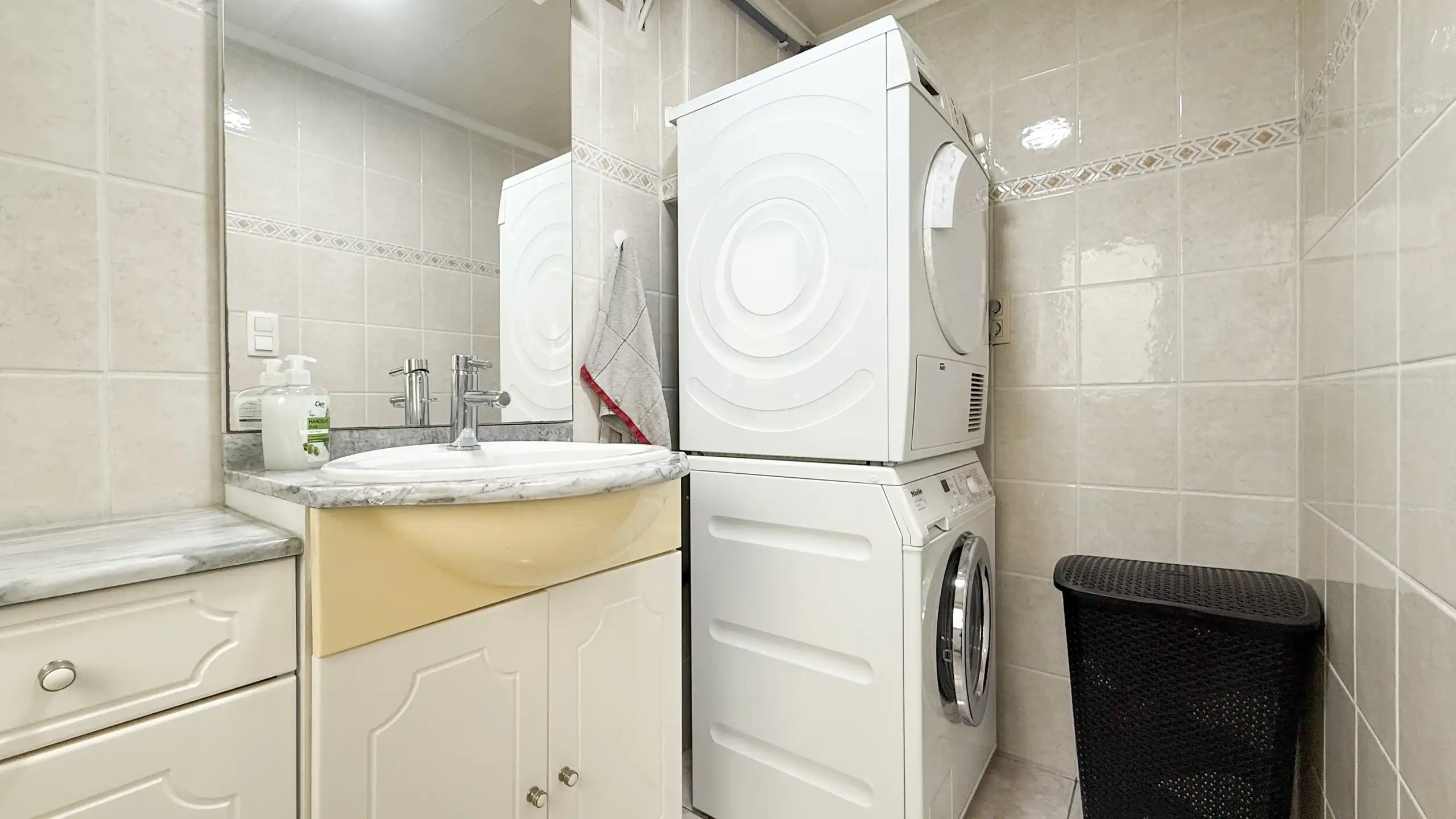 Charmante woning met 4 slpks in het hartje van Heusden! foto 14