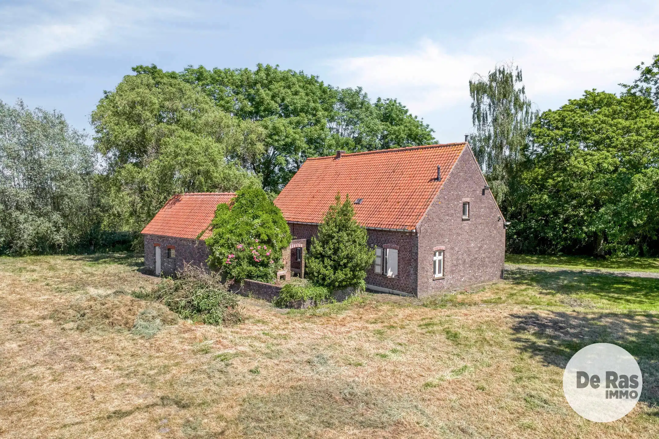 DEINZE-Karaktervolle hoeve op een unieke locatie van 8.430m² foto 2