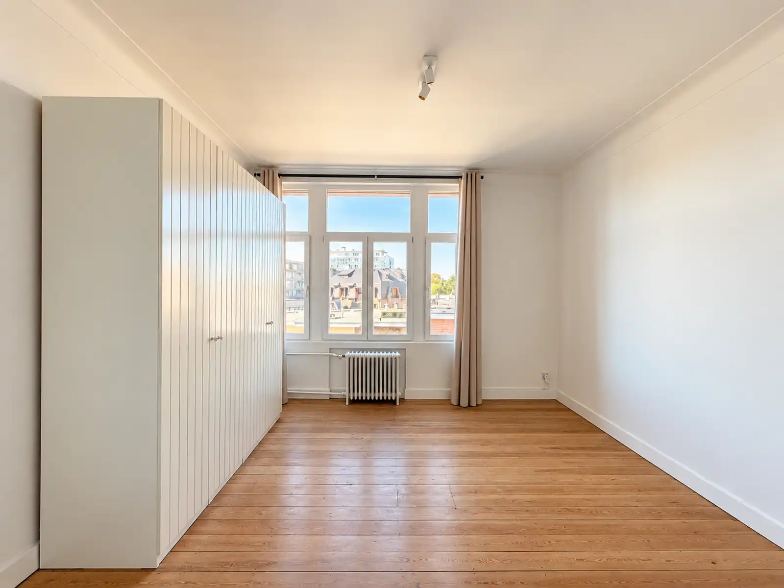 Charmant en lichtrijk appartement met 2 slaapkamers en terras nabij Park Den Brandt foto 3