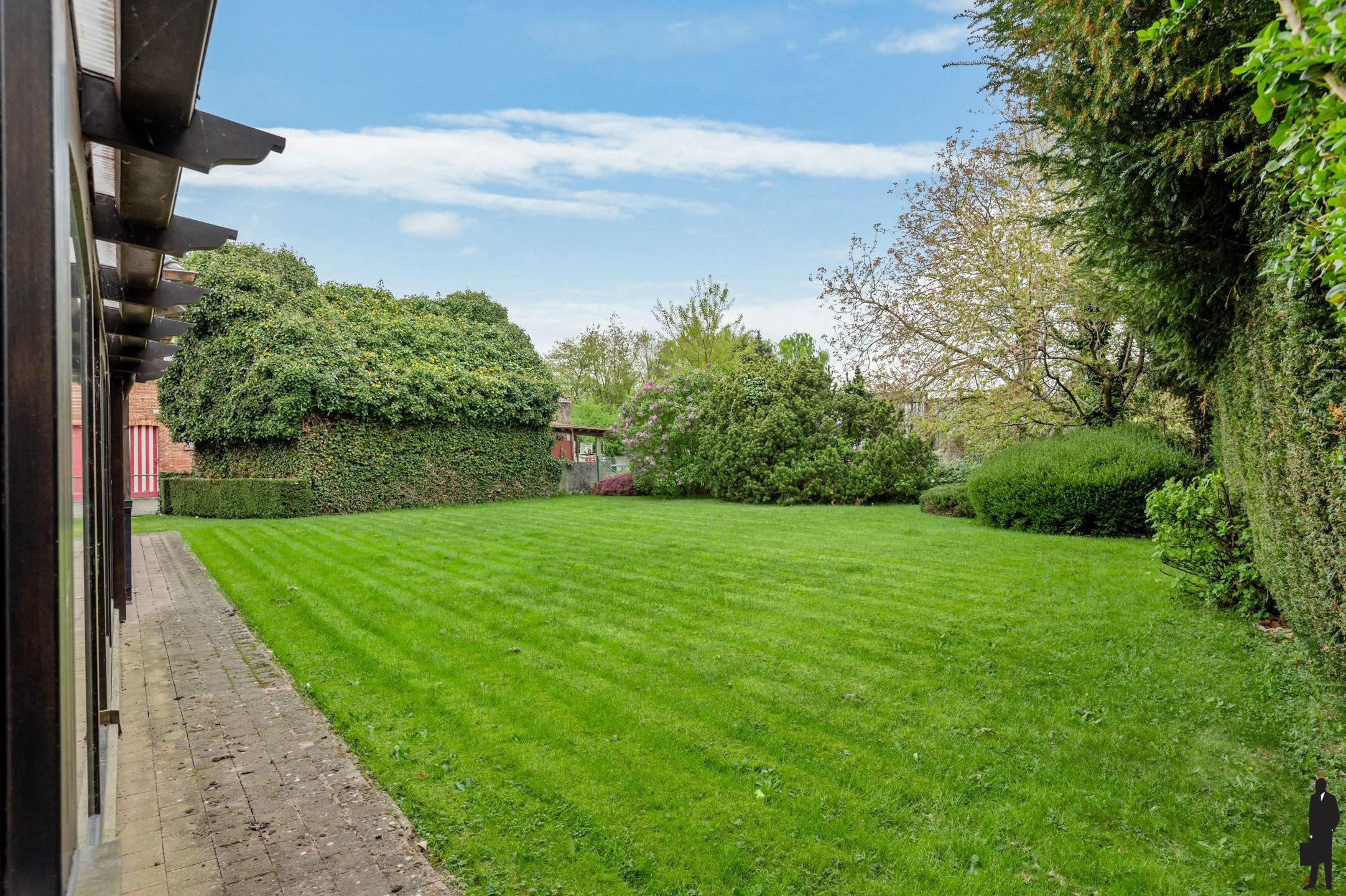 Welgelegen charmante laagbouwvilla met tal van mogelijkheden foto 14