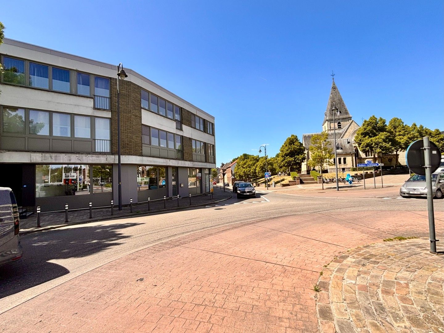 Kantoorruimte te huur in het hart van Zutendaal foto 2