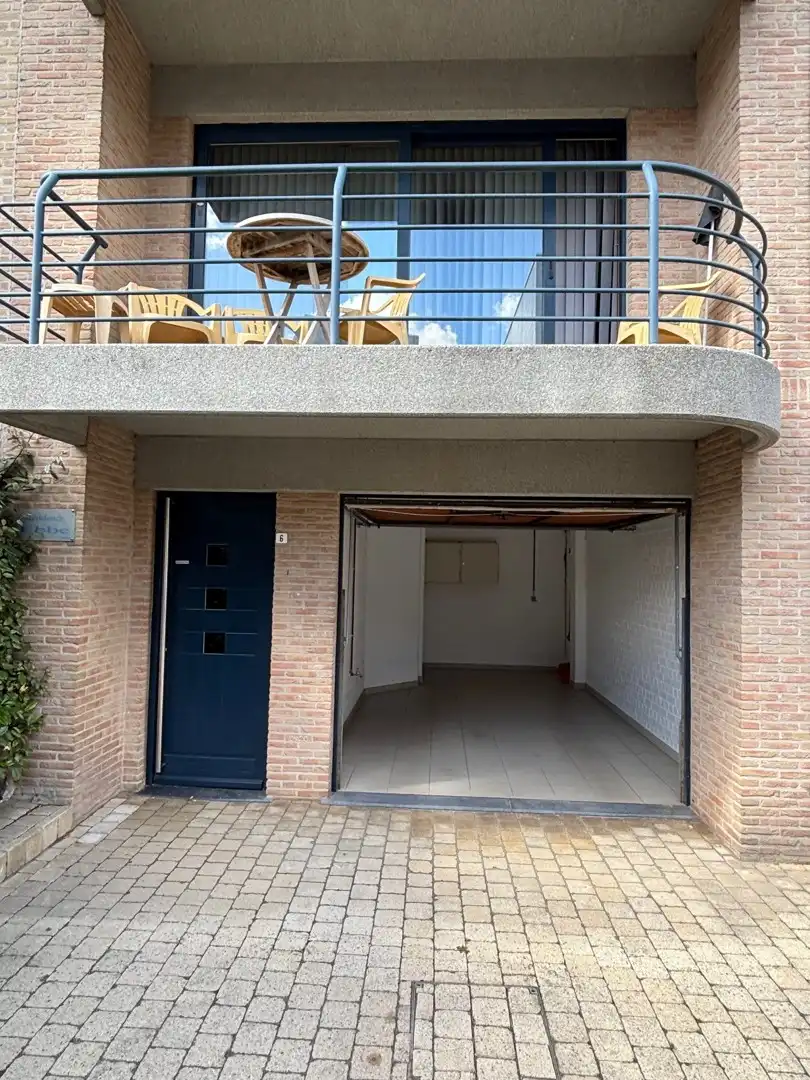 Gelijkvloerse garage in kleinschalig gebouw nabij het centrum van Koksijde foto 3
