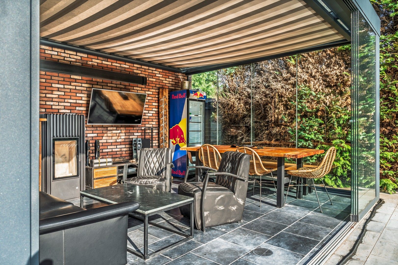 Gelijkvloerse villa met verwarmd zwembad op 1.056 m² in Zwijndrecht! foto 24