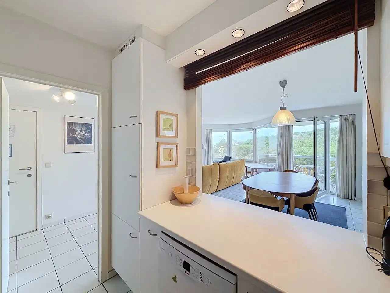 Ruim drie slaapkamer appartement met prachtig open zicht op Zee en het Willemspark foto 13