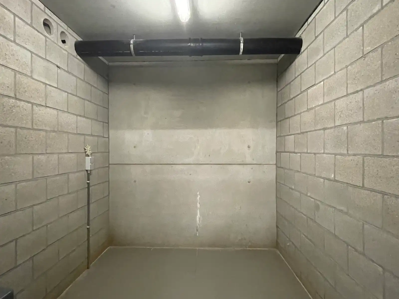 Instapklaar tweeslaapkamer appartement met ruim terras foto 9