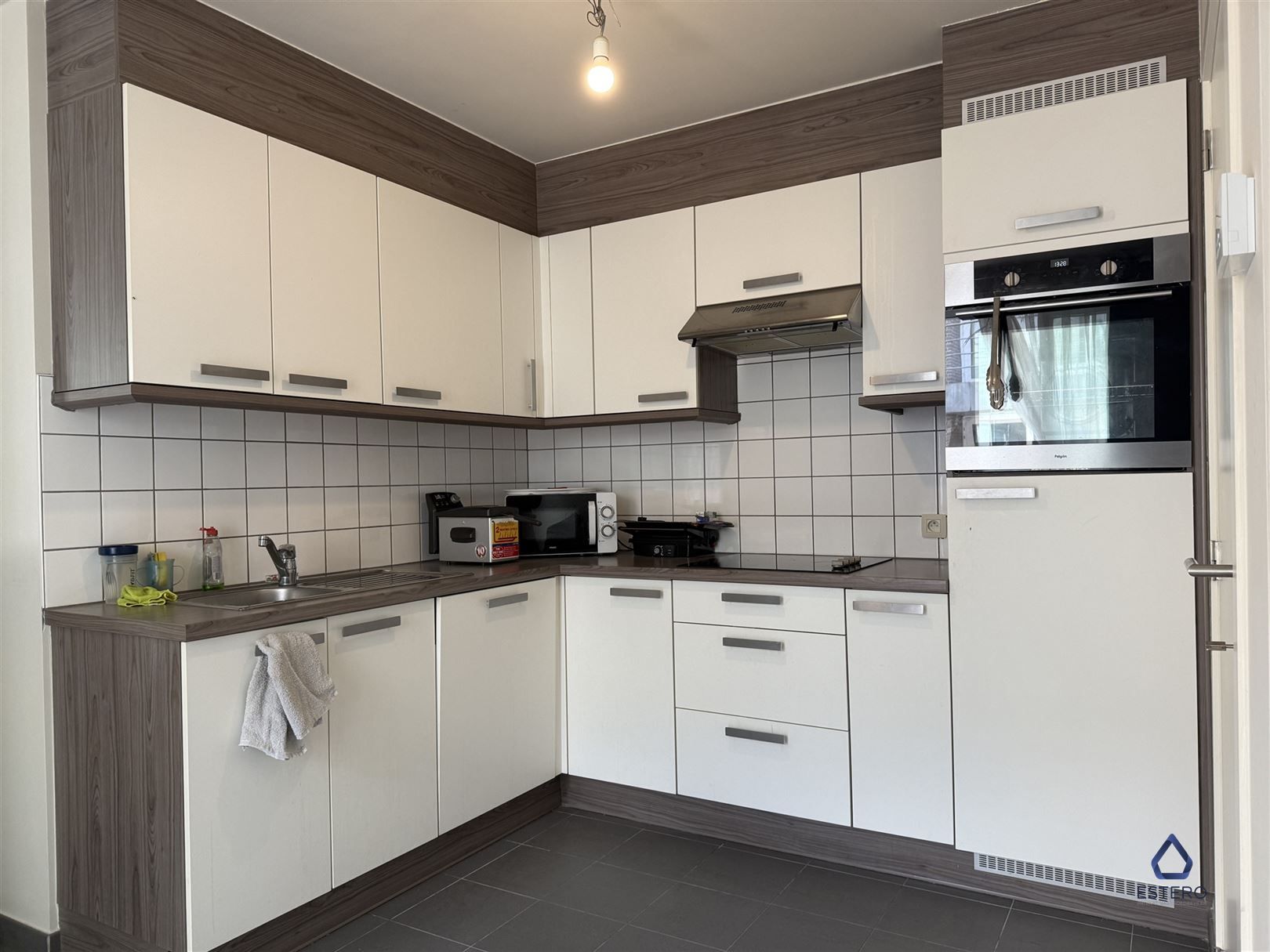 Eén slaapkamer appartement te huur in centrum Aalst  foto 3