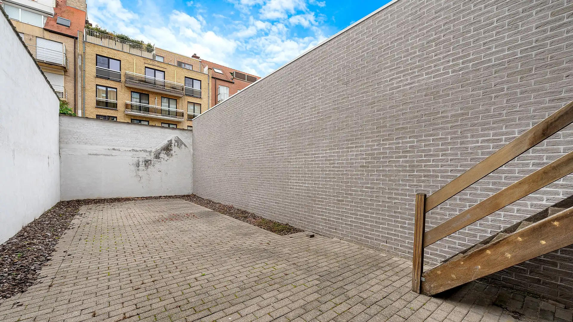Appartement met drie slaapkamers en extra groot terras/tuin  foto 8