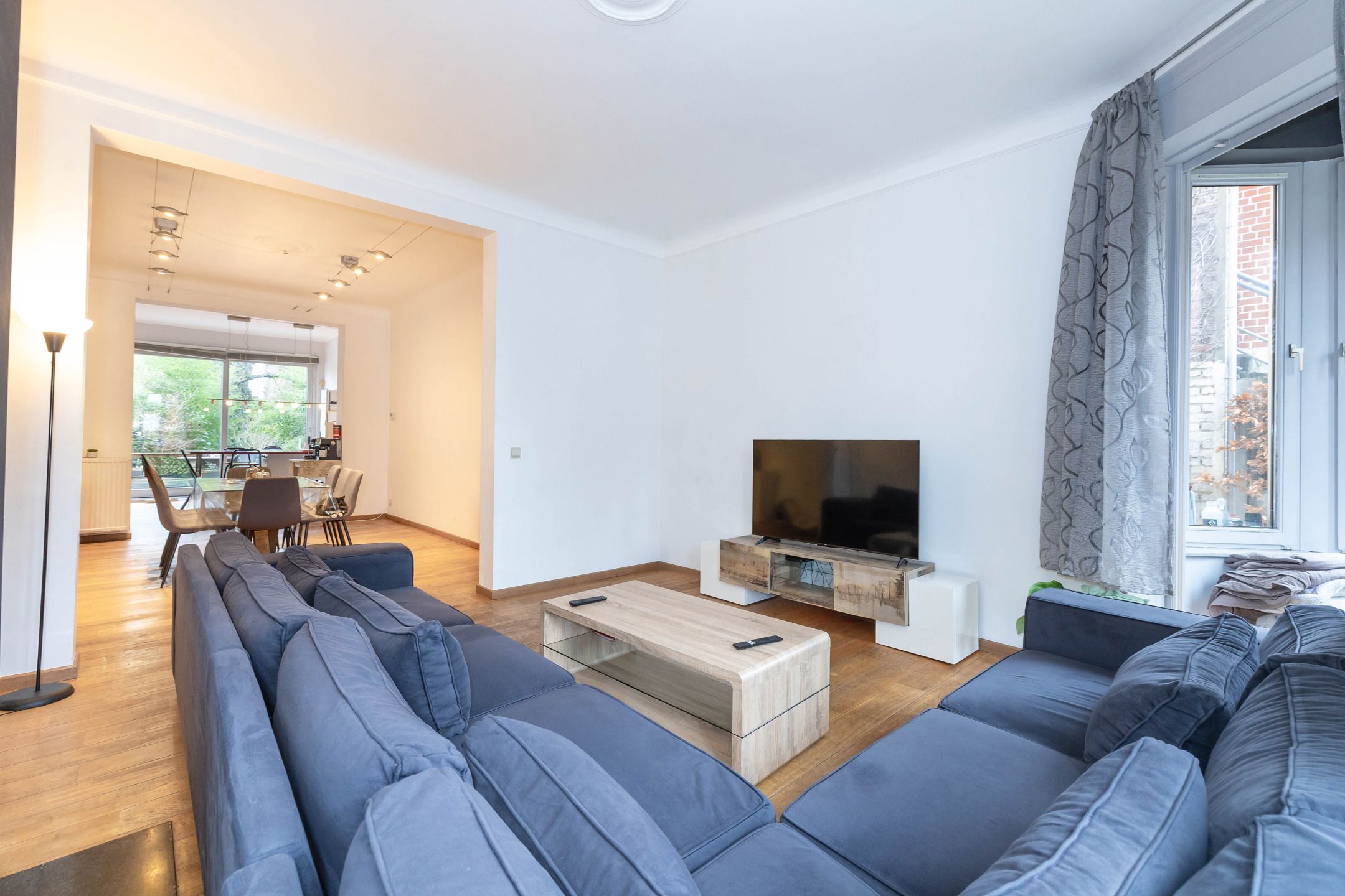 Huis met potentieel voor verkaveling van het terrein foto 8