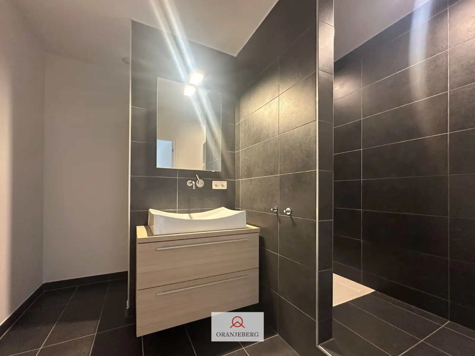 2slpk appartement met terras vlakbij het station Gent-Sint-Pieters foto 10