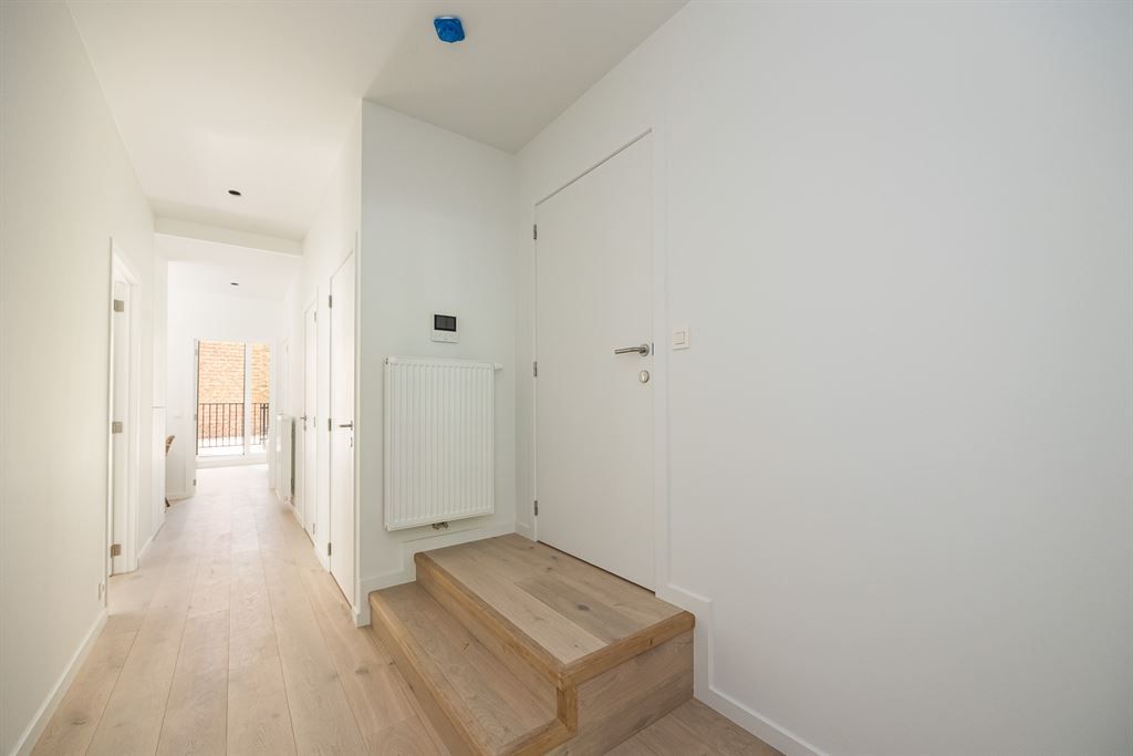 Kwaliteitsvol gerenoveerd appartement met terras foto 6