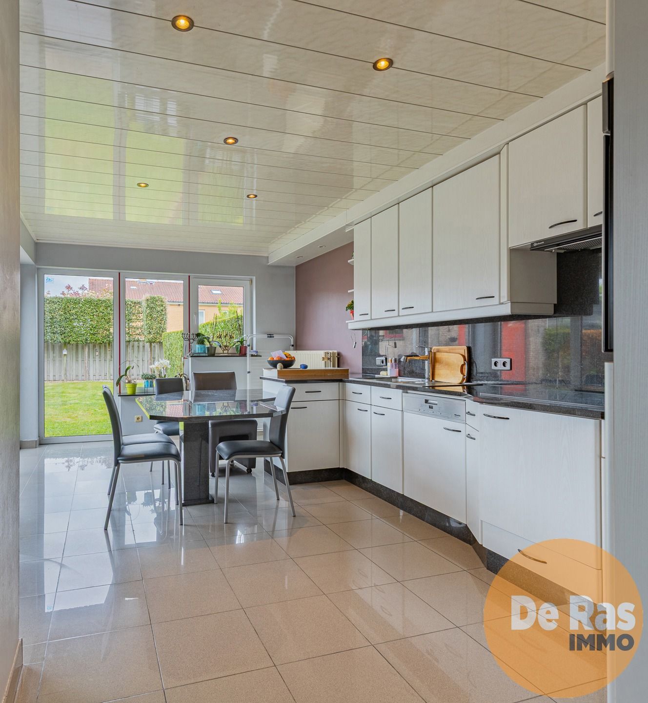HAALTERT- INSTAPKLARE WONING MET TUIN EN 3 KAMERS foto 9