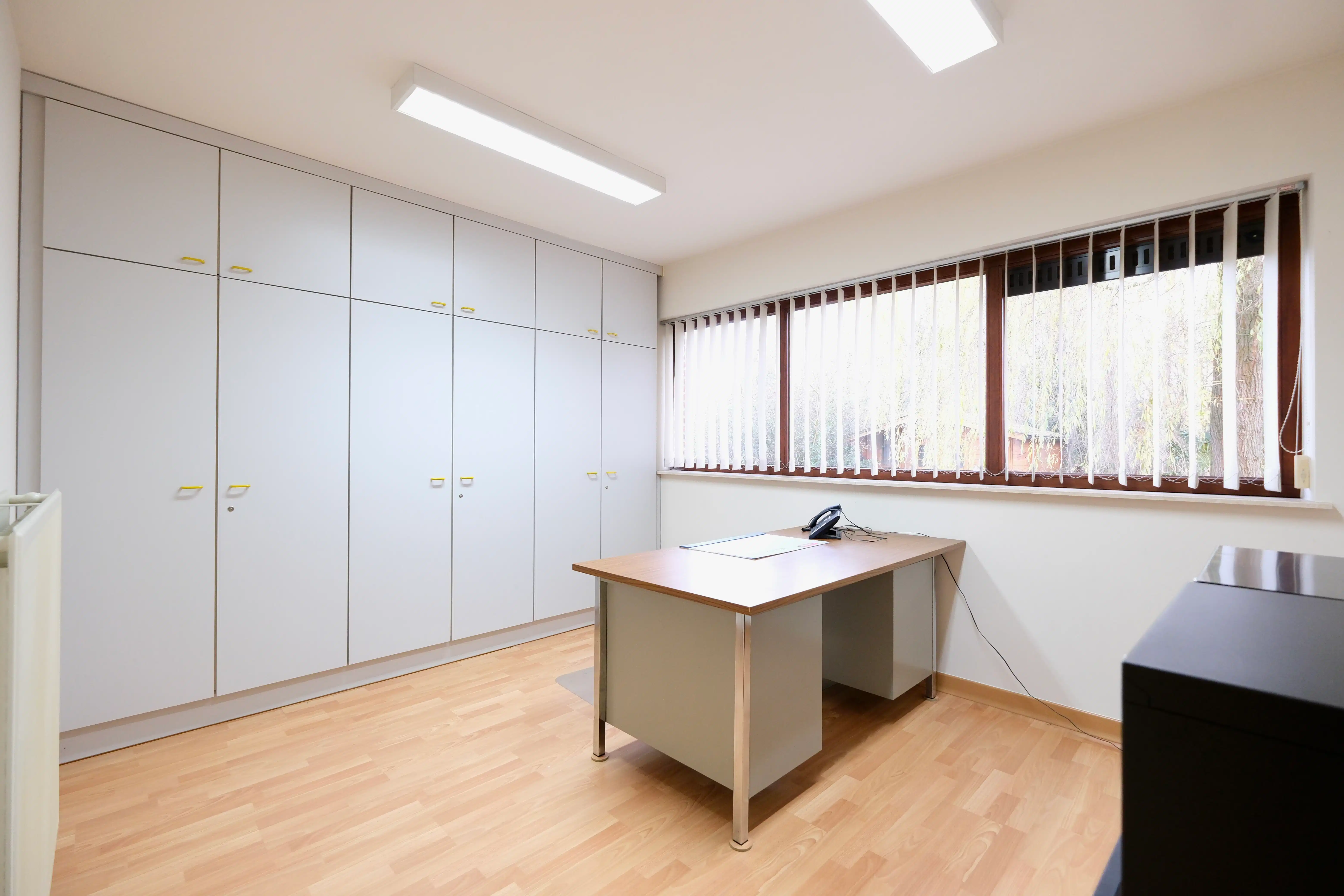 Commercieel gelijkvloers met bovenliggend appartement foto 10