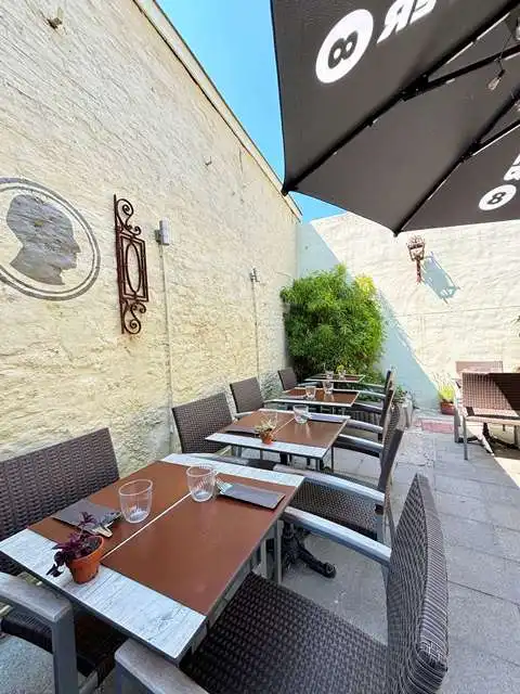 Overname bistro - sfeerrestaurant met Terras in Brugge foto 16