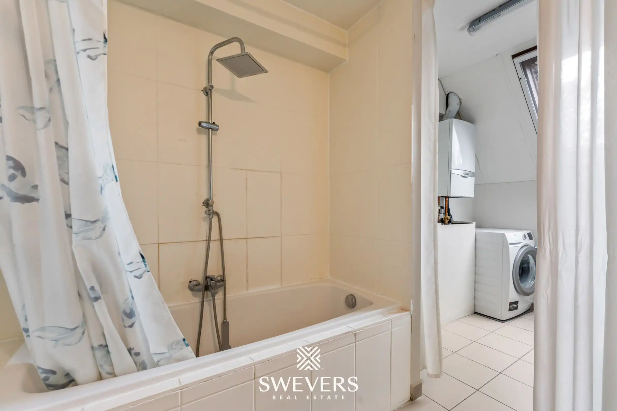 Instapklaar ruim duplex-appartement met 3 slaapkamers op toplocatie foto 17