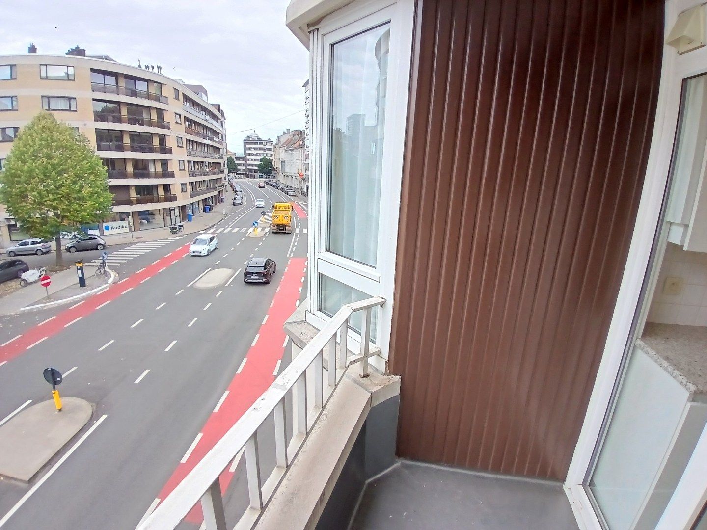 Hoekapp met 2 slpks nabij station Gent-Sint-Pieters foto 6