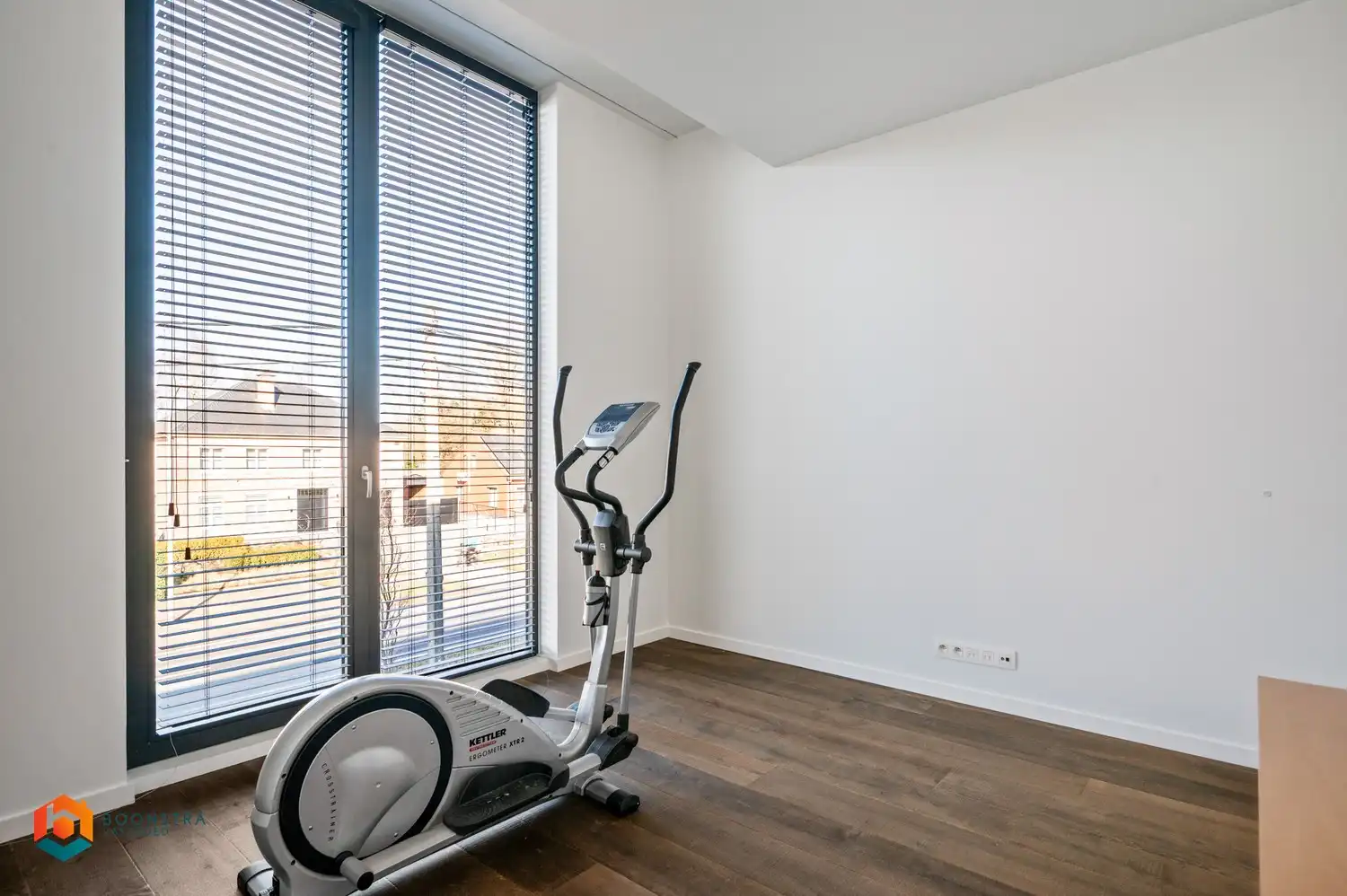 Exclusieve penthouse met 5 slpkrs, riant terras en ruime garage foto 26