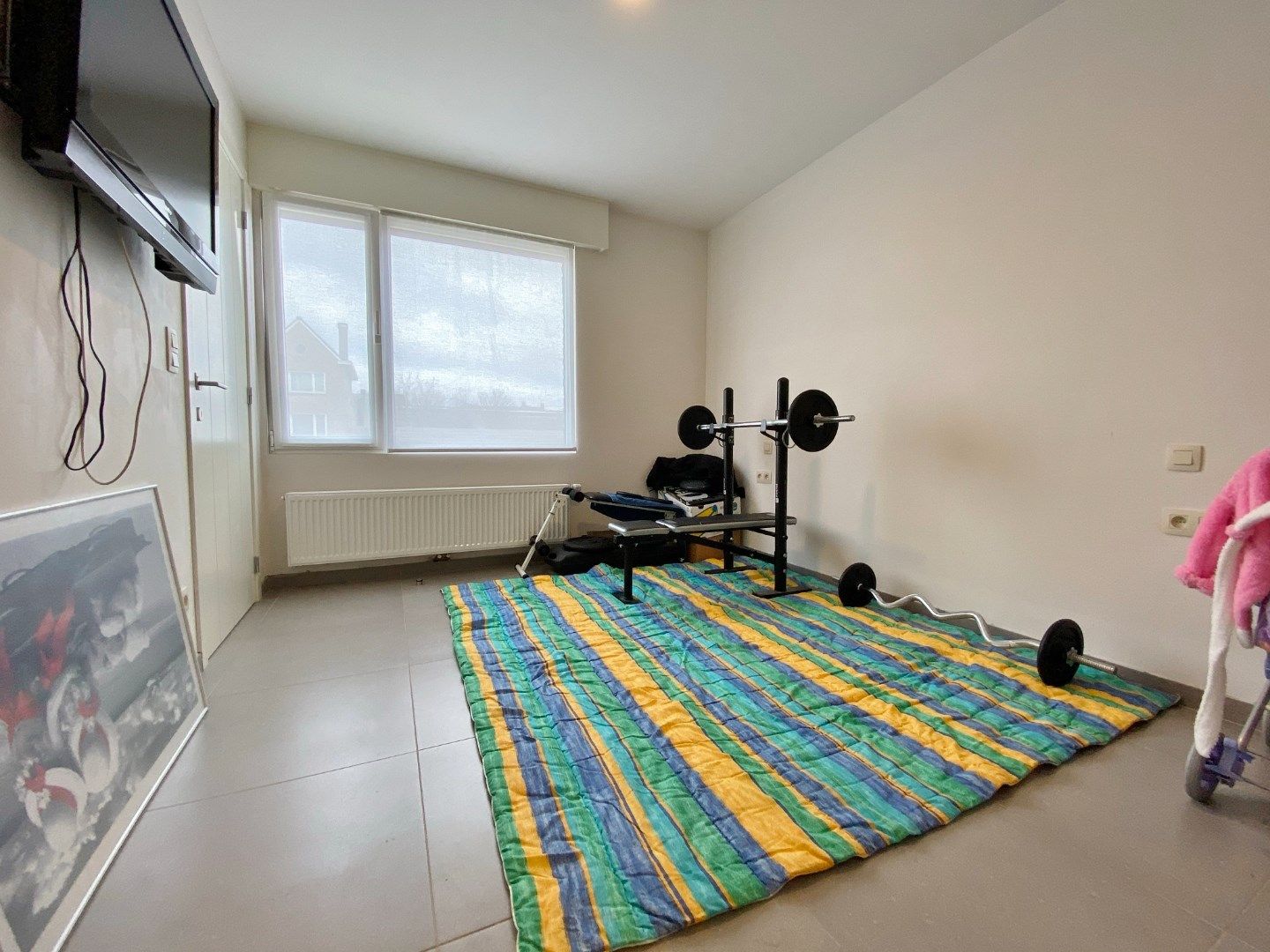 Recent vernieuwde woning met 4slpk, garage, zuidgerichte tuin & buitenberging foto 8