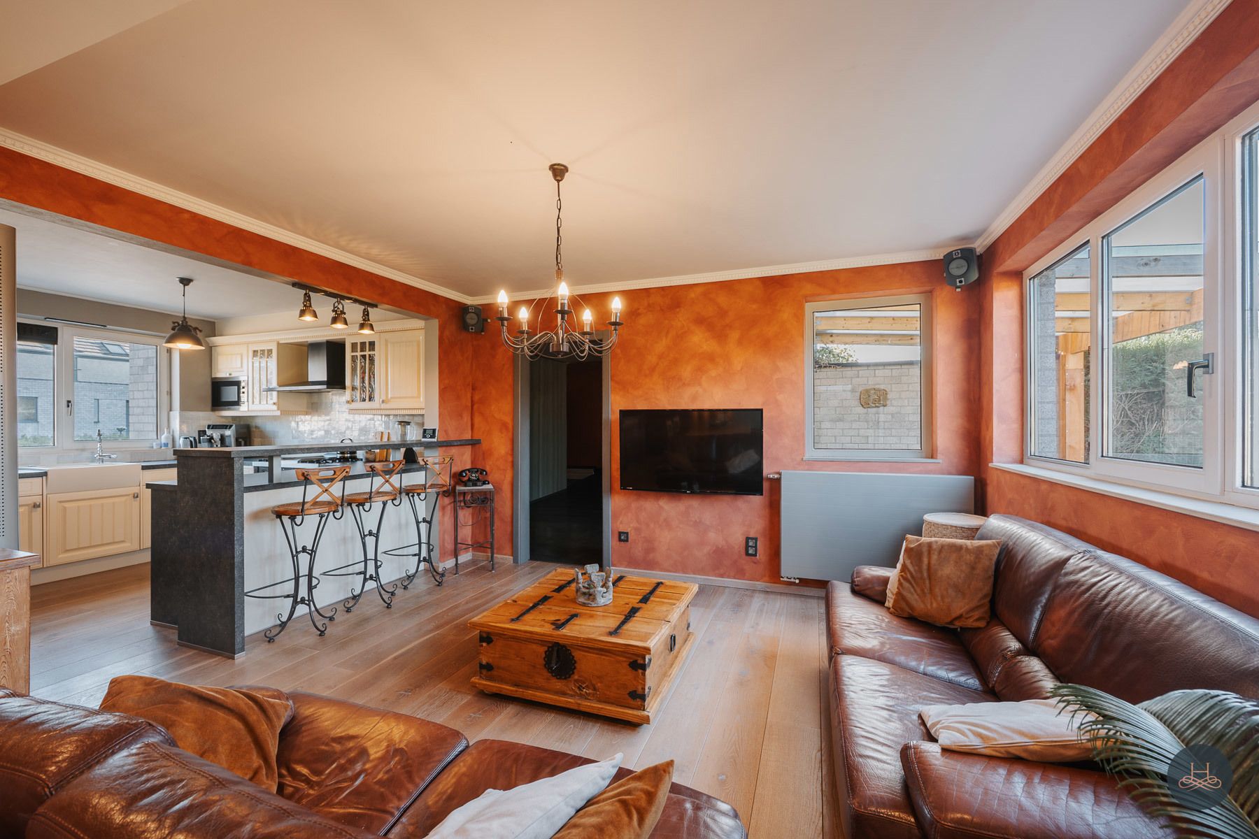 Prachtige HOB met zuiderse tint! foto 6