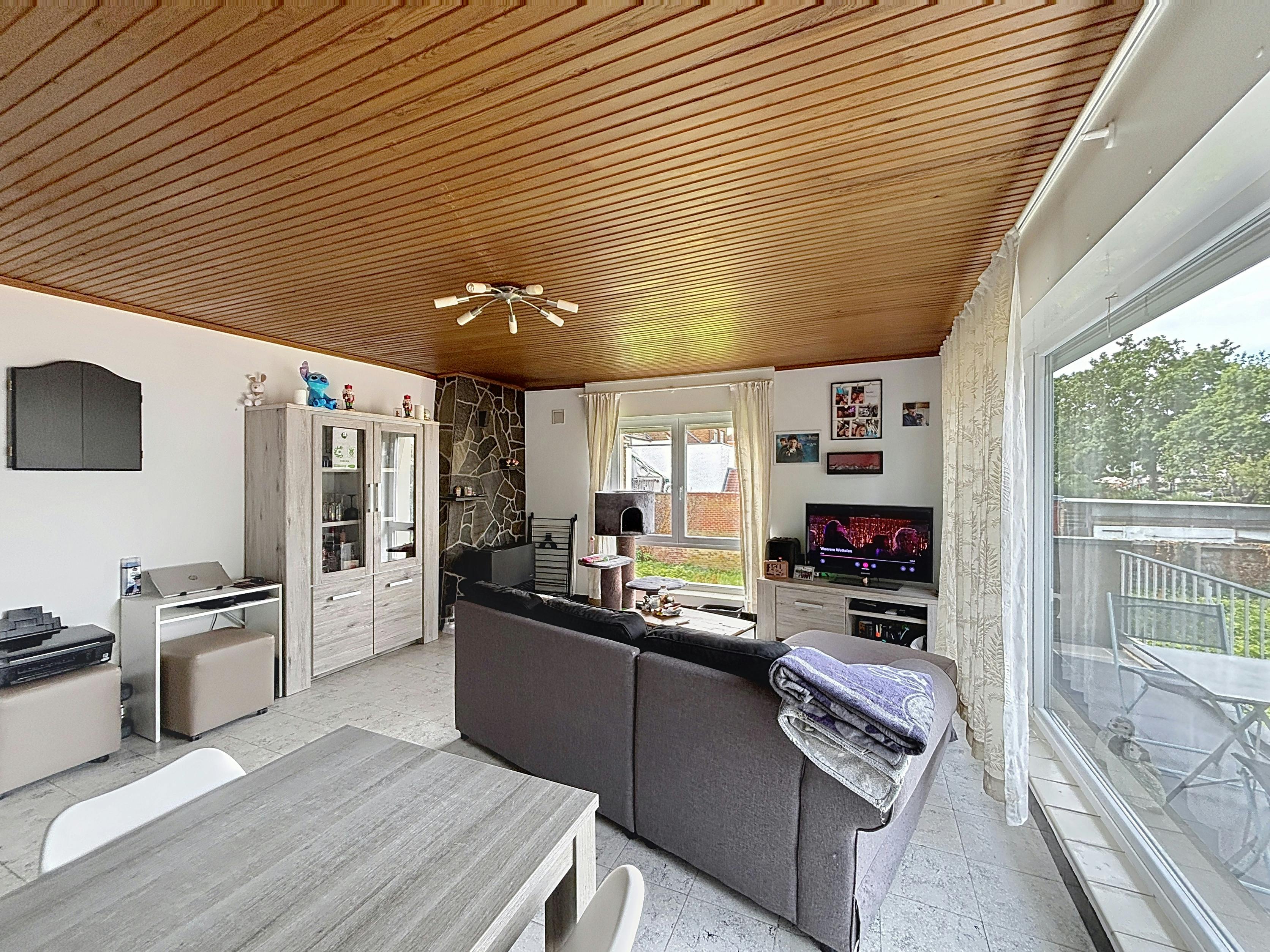 Appartement te koop met 2 slaapkamers en garage te St-Michiels foto 3