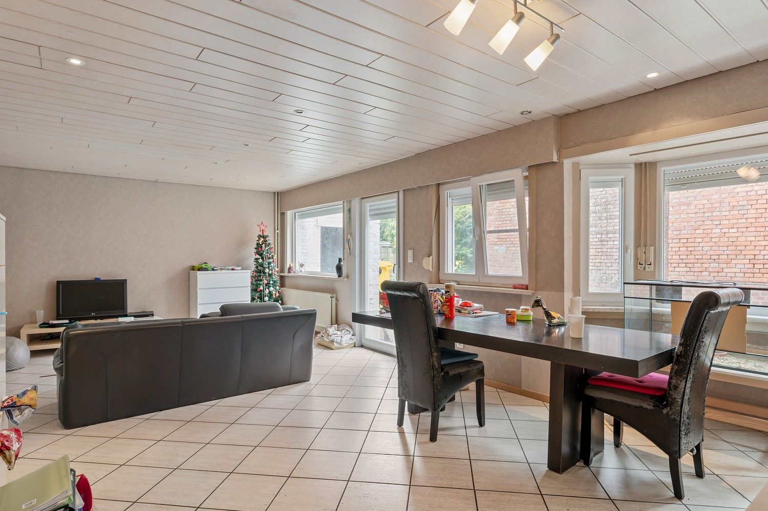 Te renoveren gezinswoning in centrum Berlaar Heikant met 4 slaapkamers. foto 12