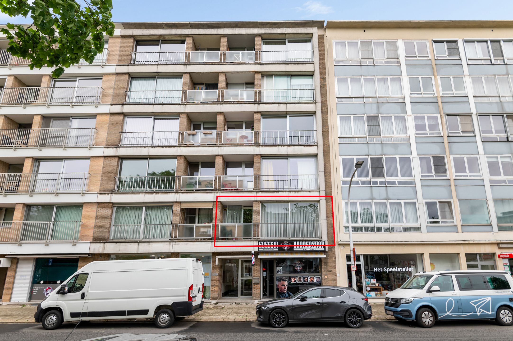 Ruim 2-slk.-appartement met terras, lift en staanplaats foto 16