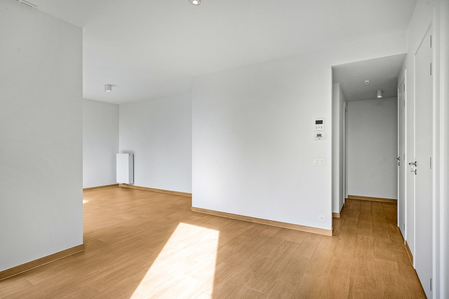 Modern 1-slaapkamer BEN appartement met een terras en autostaanplaats te Kapellen! foto 6