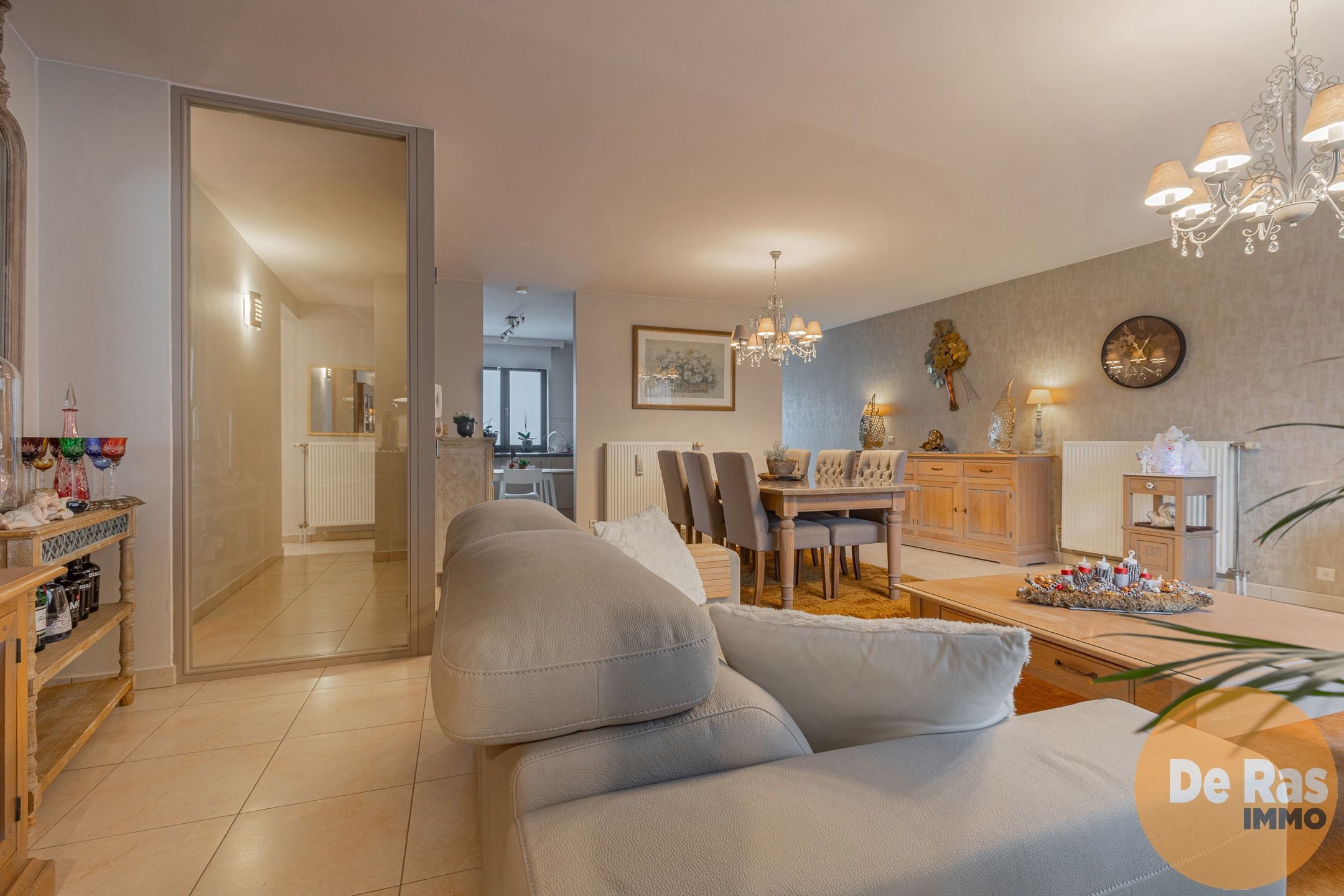 HERZELE - Ruime Bel-etage woning in centrum foto 9