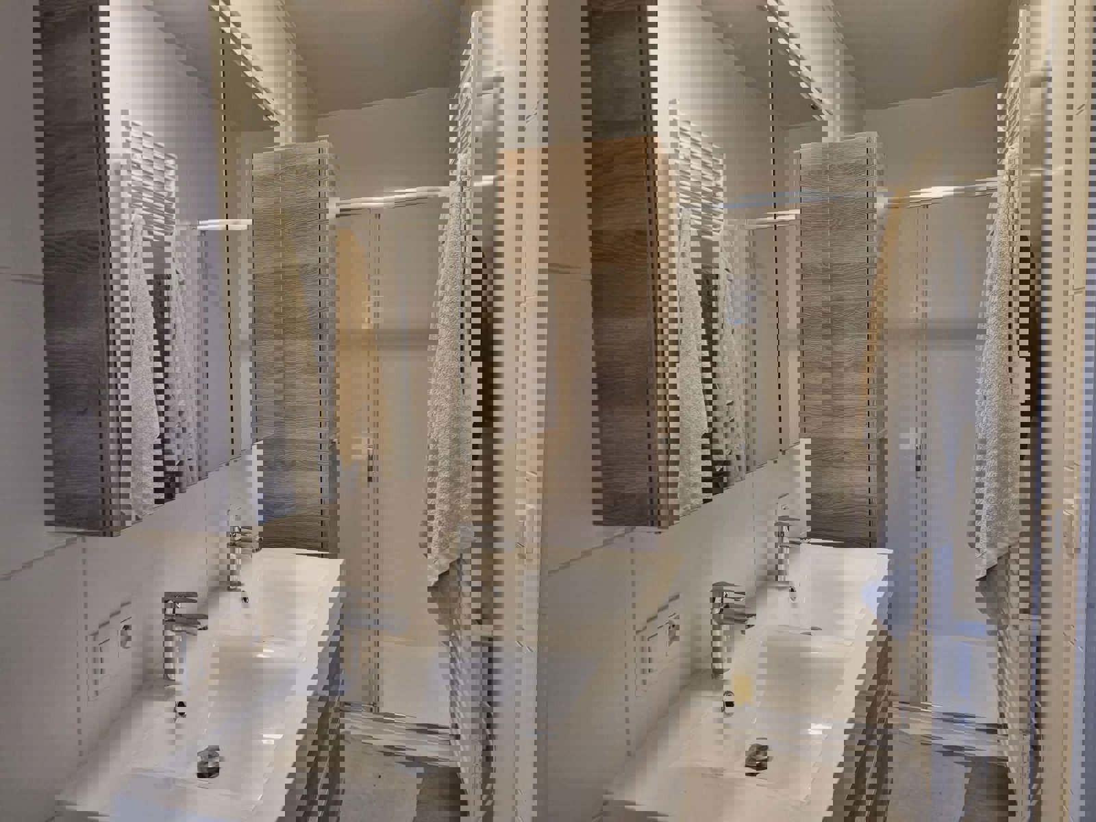 Halfopen bebouwing met 2 slaapkamers en tuin nabij centrum  foto 5