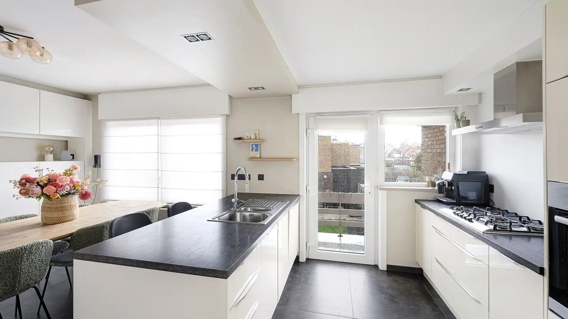 Halfopen woning met 2 garages te Knokke-Heist foto 9