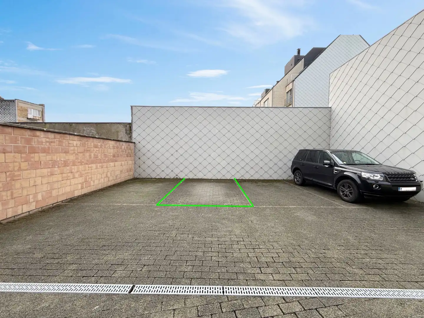 Autostaanplaats te Oostende foto 3