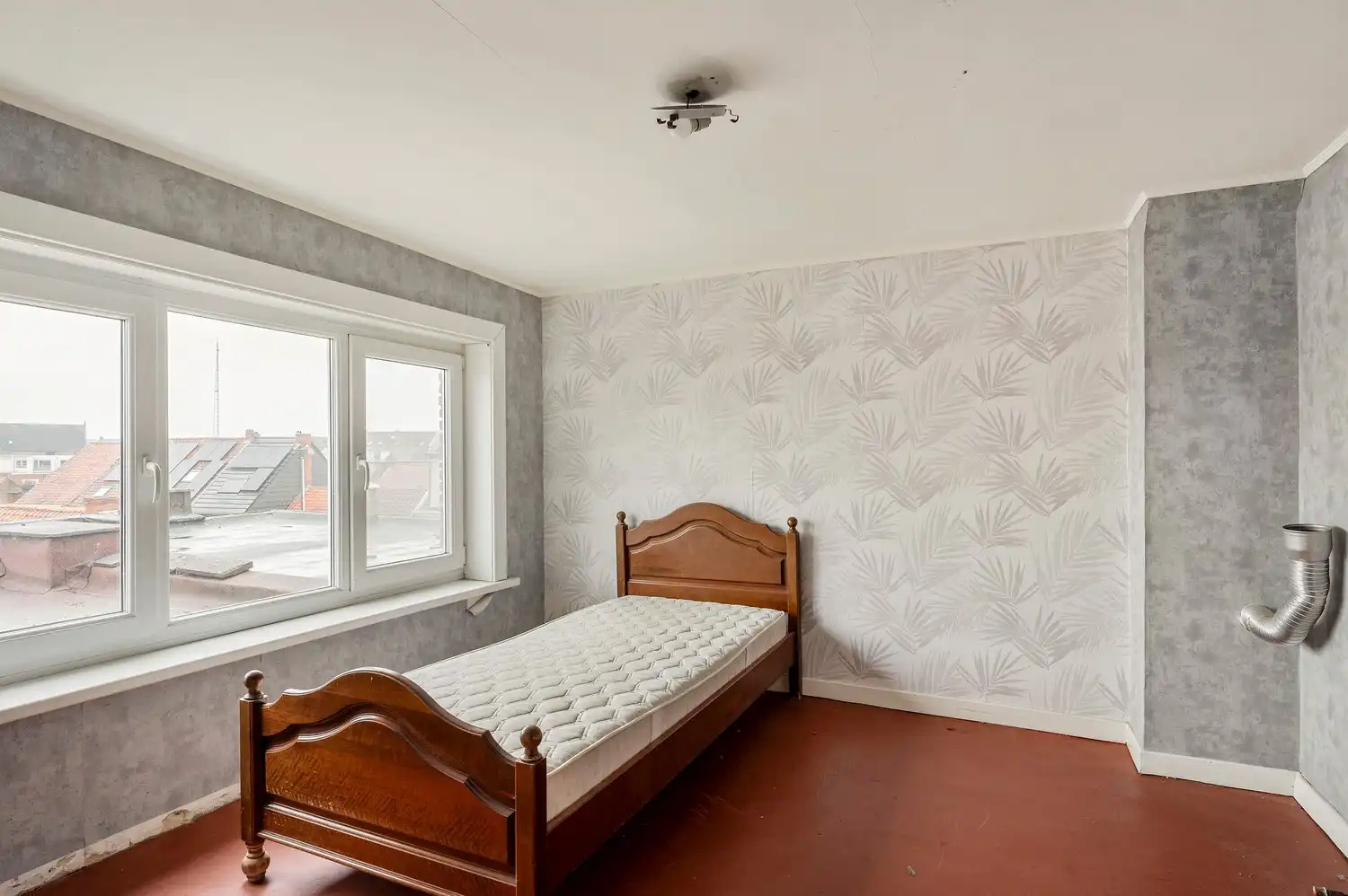 Ruime bel-etagewoning met tal van mogelijkheden op gunstige locatie. foto 24