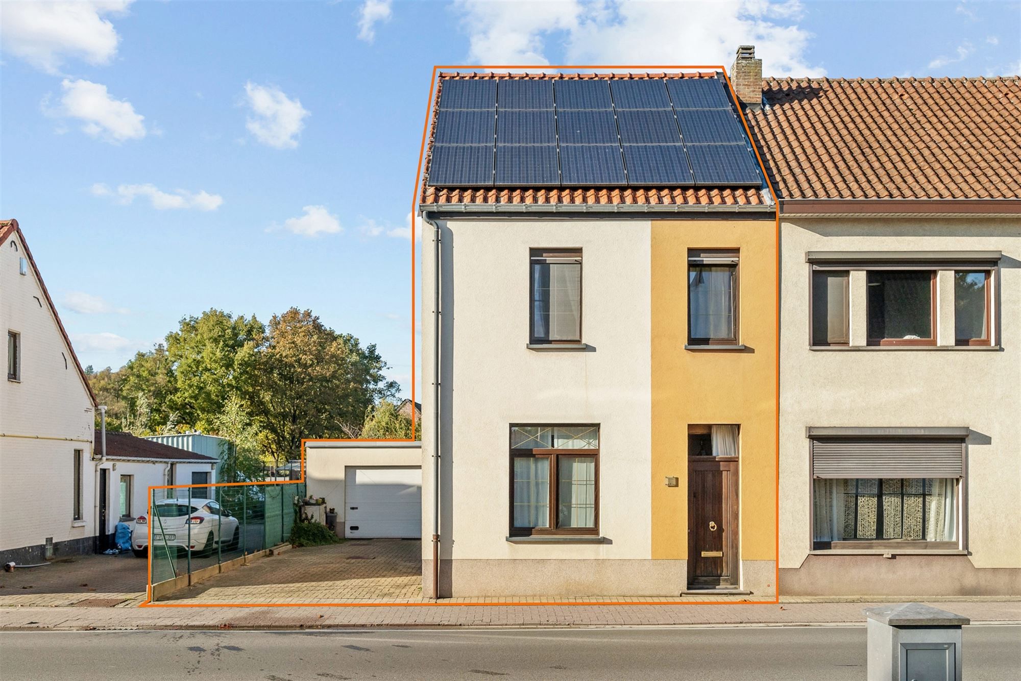 PERFECT ONDERHOUDEN WONING MET 4 SLAAPKAMERS OP CENTRALE LIGGING IN STAL (BERINGEN) foto 25