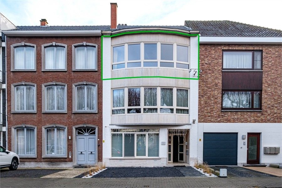 2 SLPK APPARTEMENT OP WANDELAFSTAND VAN HET CENTRUM VAN SINT-TRUIDEN foto {{pictureIndex}}