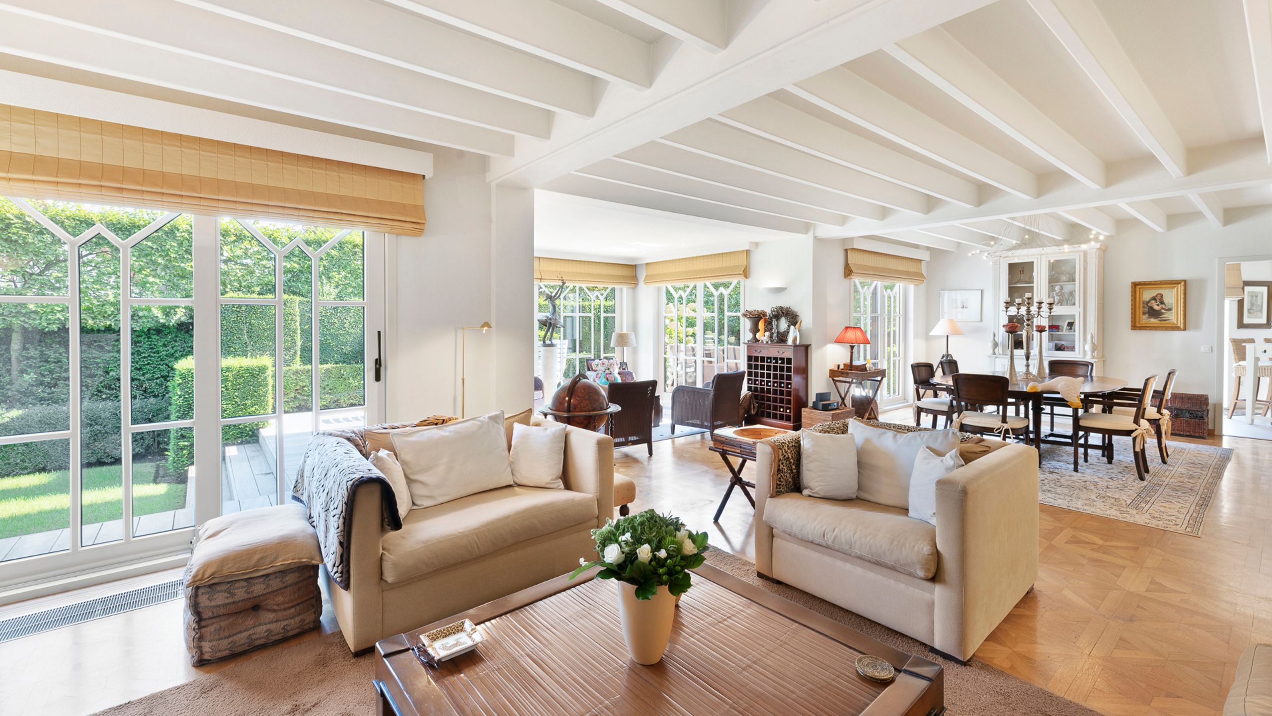 Alleenstaande villa in een rustige, residentiële wijk... foto 6