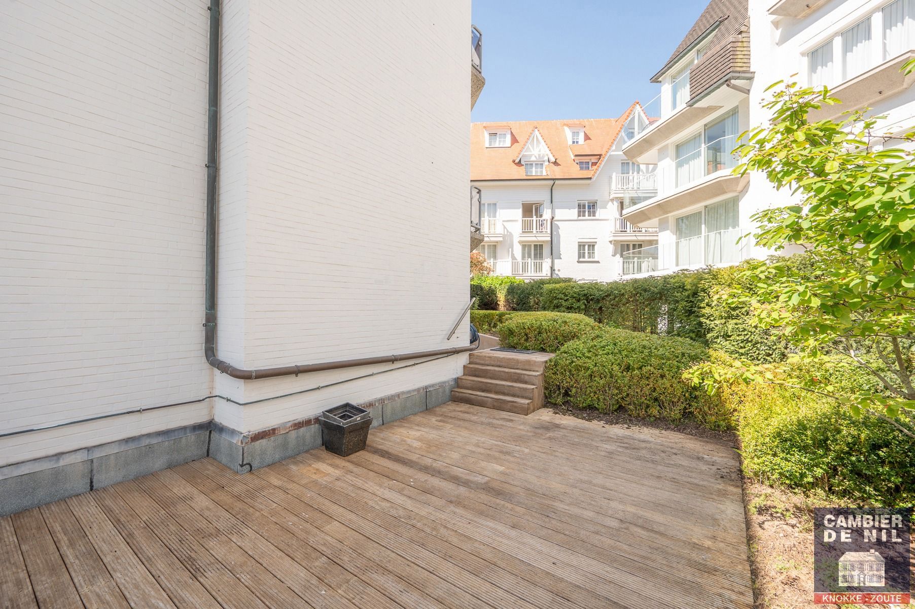 Gemeubeld hoekappartement nabij het Albertplein  foto 24