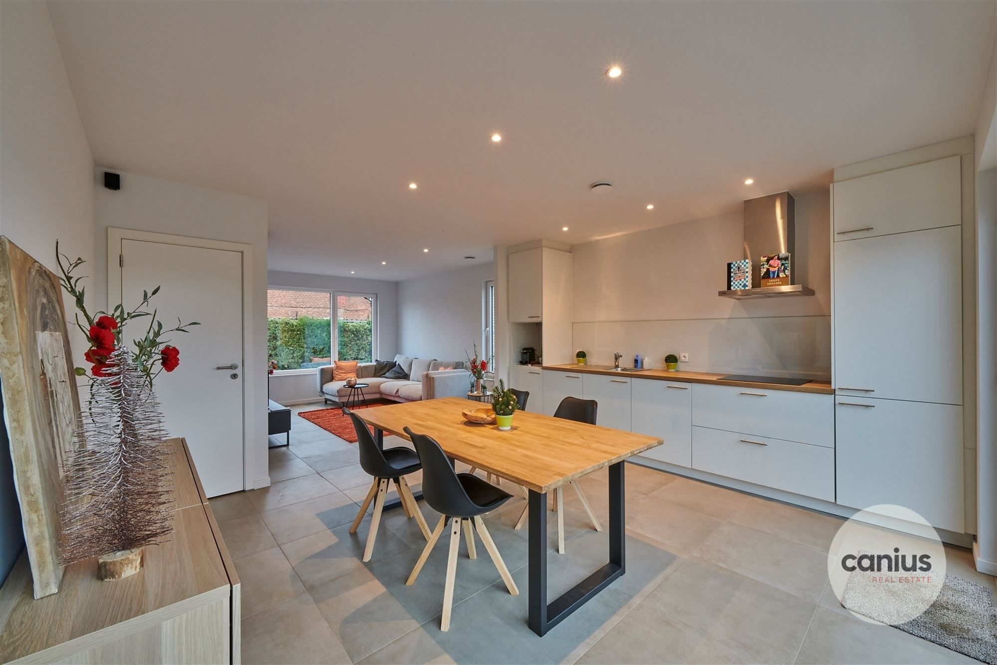 ENERGIEZUINIGE & INSTAPKLARE WONING MET 3 SLKS + TUIN foto 3