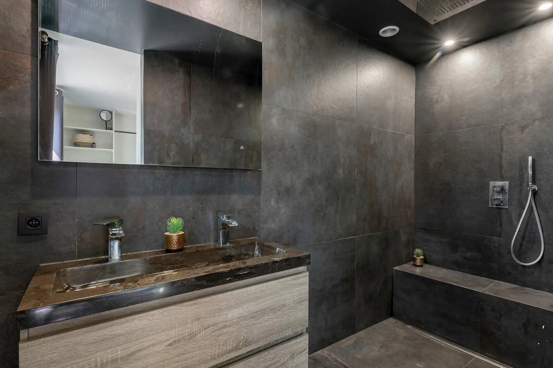 Idyllisch gelegen hoeve met 5 slpk, 2 badk. in Weelde foto 16