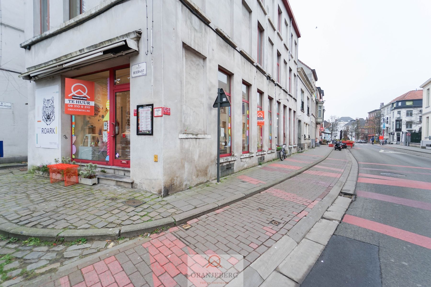 HOEKhandelspand bij Sint-Jacobskerk foto 6