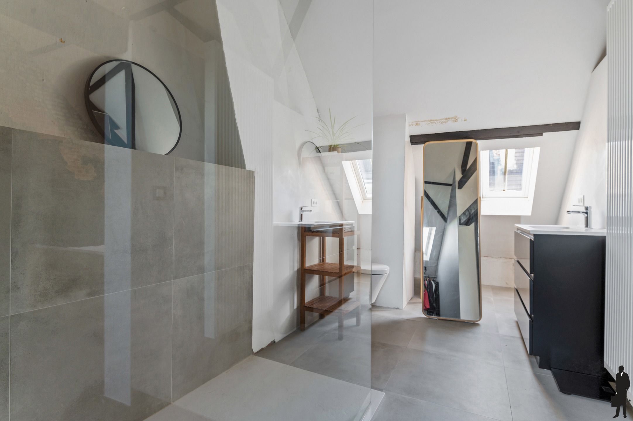 Gerenoveerde herenwoning met 3 slpks, 2 badks en ZW tuin foto 25