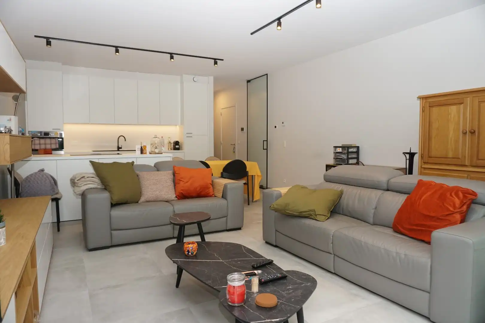 NIEUWBOUWAPPARTEMENT MET 2 SLAAPKAMERS EN TERRAS IN CENTRUM OOSTENDE foto 3