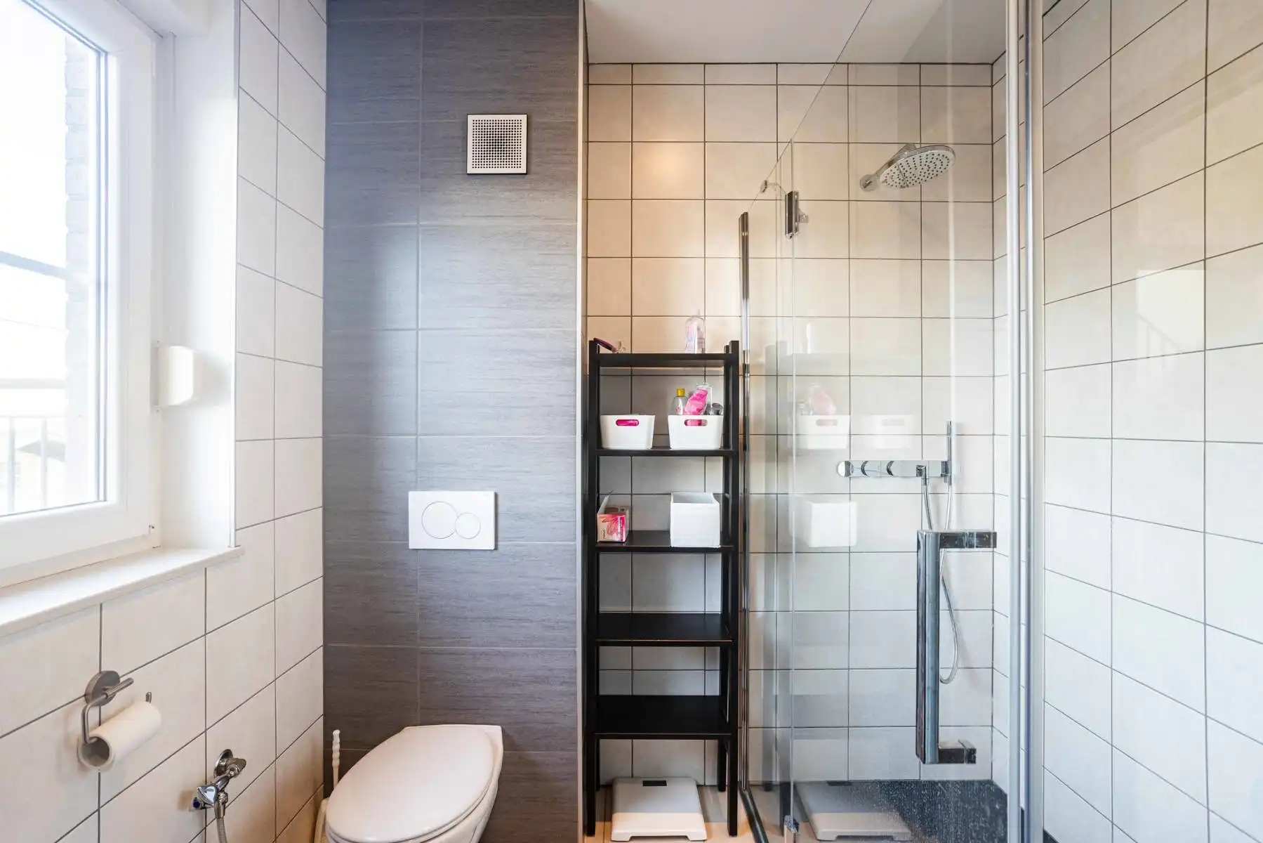 Instapklare recente woning met 4 slaapkamers en 3 badkamers! foto 17